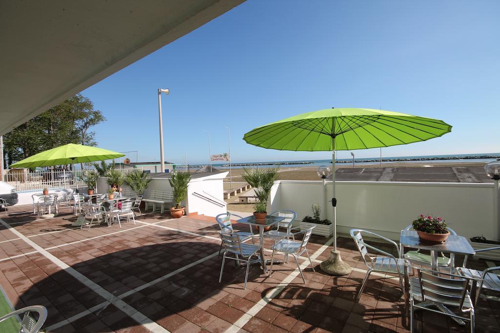 Hotel Belvedere Spiaggia ริมินี ภายนอก รูปภาพ