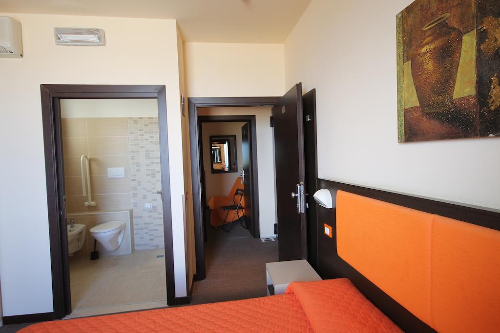Hotel Belvedere Spiaggia ริมินี ห้อง รูปภาพ