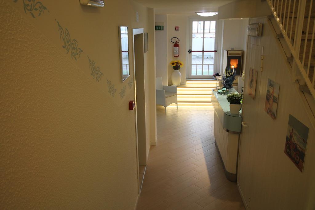 Hotel Belvedere Spiaggia ริมินี ภายนอก รูปภาพ